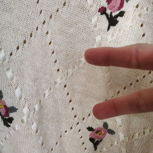 VTG Morsly Embroidered Cardigan Sweater L Ivory Ribbons Flowers Romantic Cottage - Picture 5 of 9